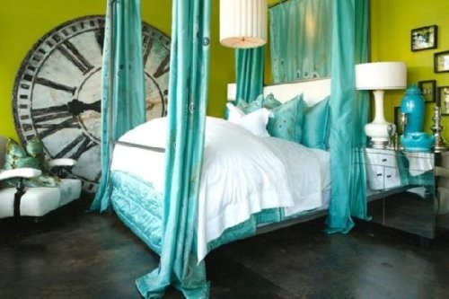 turquoise-bedroom.jpg