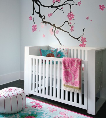 baby+girl+nursery+style+at+home.png